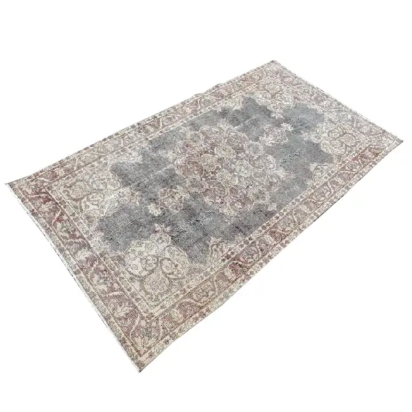 how-to-style-and-decorate-a-transitional-and-modern-home-with-oriental-and-turkish-rugs-by-the-savvy-heart-blog